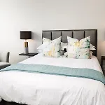 Luxury Three Bedroom Axis- Ocean And Mountain Views