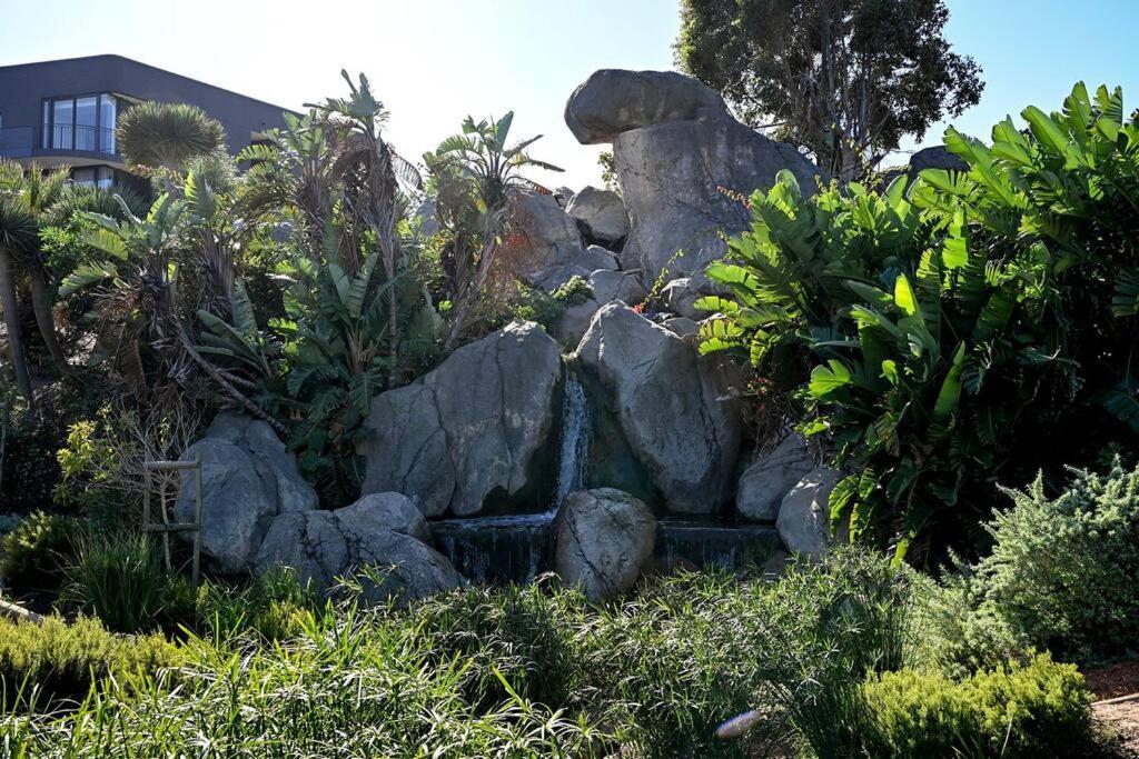 Luxury Three Bedroom Axis- Ocean And Mountain Views * Cape Town